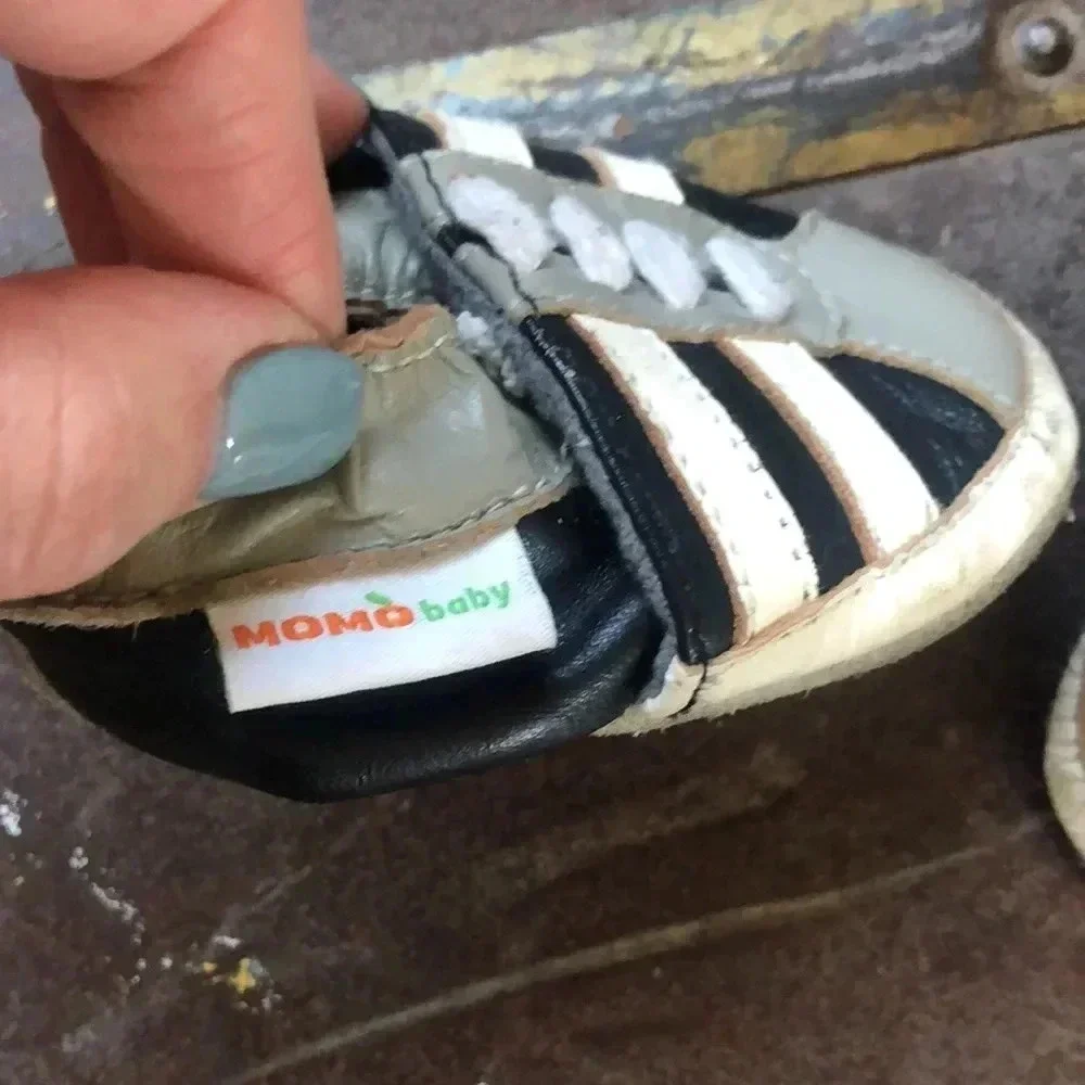 Leather baby momo‎ shoes